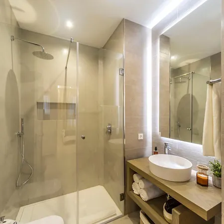 Casona 6 Lunas, Marbella Old Town Apartment, Private Parking