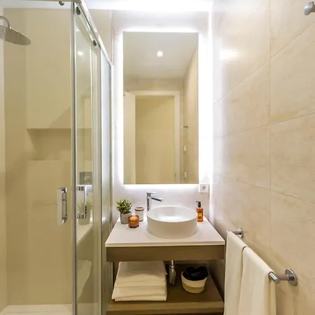 公寓 Casona 6 Lunas, Marbella Old Town Apartment, Private Parking