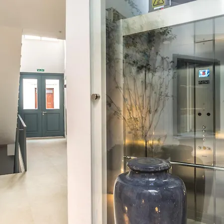 Casona 6 Lunas, Marbella Old Town Apartment, Private Parking