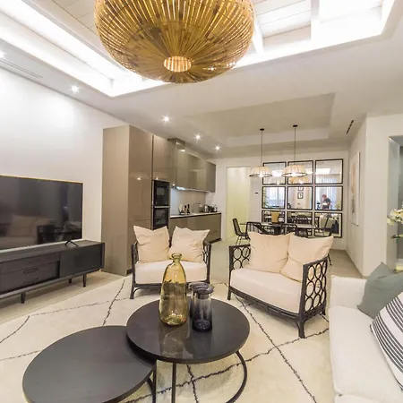 Casona 6 Lunas, Marbella Old Town Apartment, Private Parking 马尔韦利亚